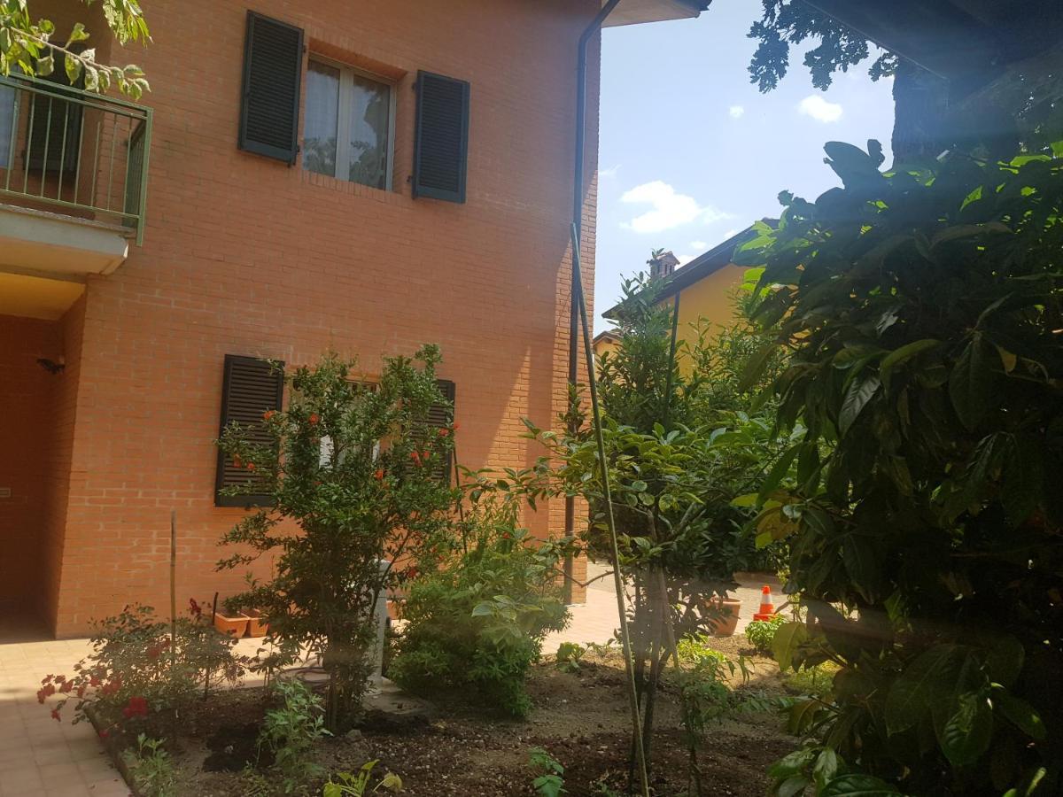 La Quercia Fiorita Hotell Trivolzio Eksteriør bilde