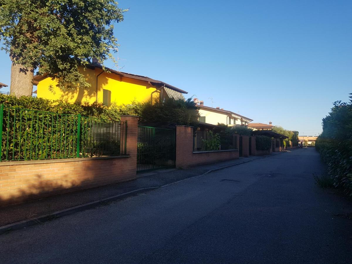 La Quercia Fiorita Hotell Trivolzio Eksteriør bilde