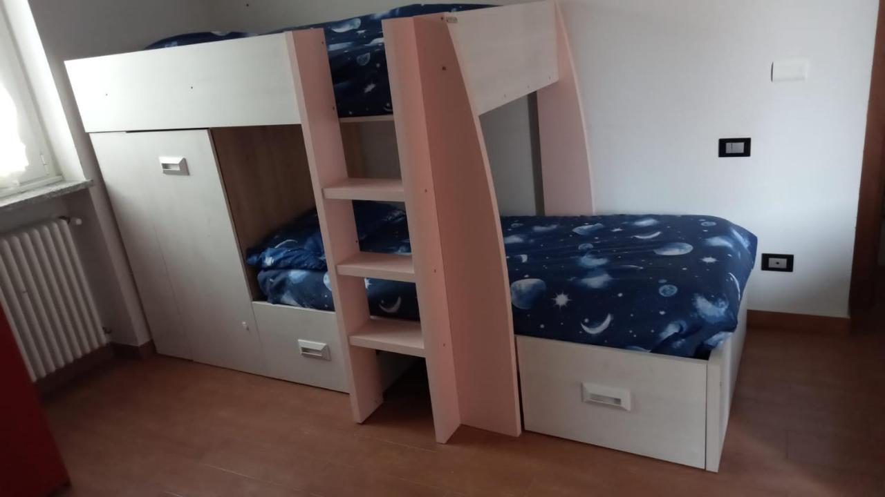 La Quercia Fiorita Hotell Trivolzio Eksteriør bilde